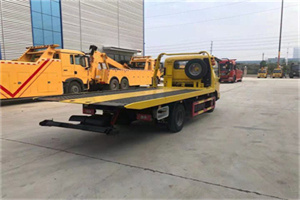 杨镇非事故拖车